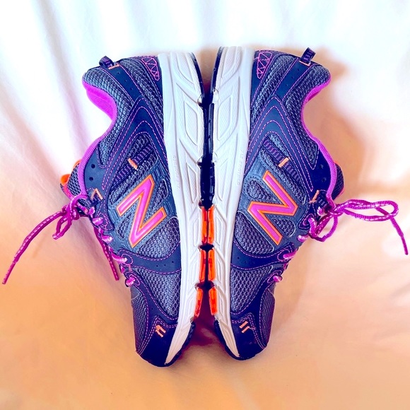 🌟 New Balance Sport Shoe - size 9 - Picture 4 of 6